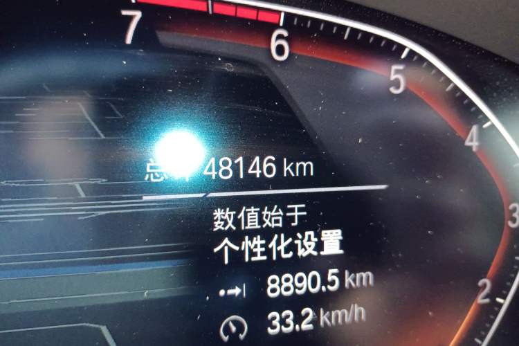 Used BMW X4 2020 xDrive25i M Sport Package Odometer Close Up