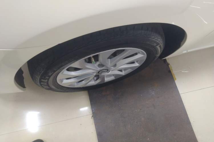 Used Nissan Sylphy 2021 Classic 1.6XE CVT Comfort Edition Left Front Wheel Hub