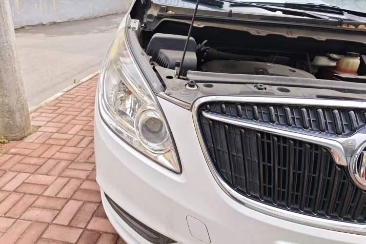 Used Buick GL8 2017 25S Luxury Version China V Standard Right Front Headlight