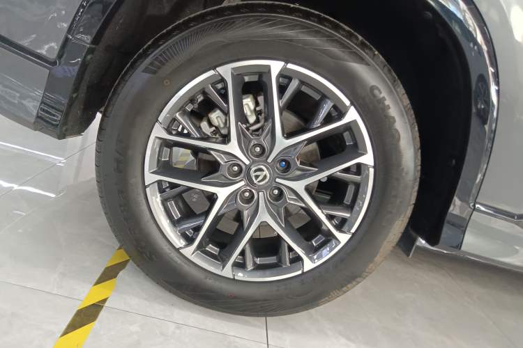 Used CHANGAN CS75 PLUS 2024 3rd Generation Champion Edition 1.5T Intelligent Drive Dynamic Model
