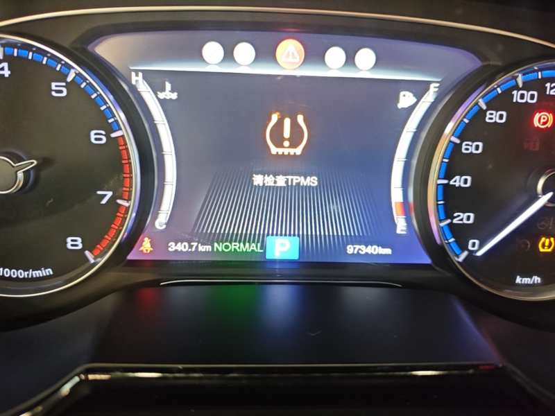 Used GAC Trumpchi GS8 2017 320T Two-Wheel Drive Luxury Smart Connectivity Version (7 Seats) — 11