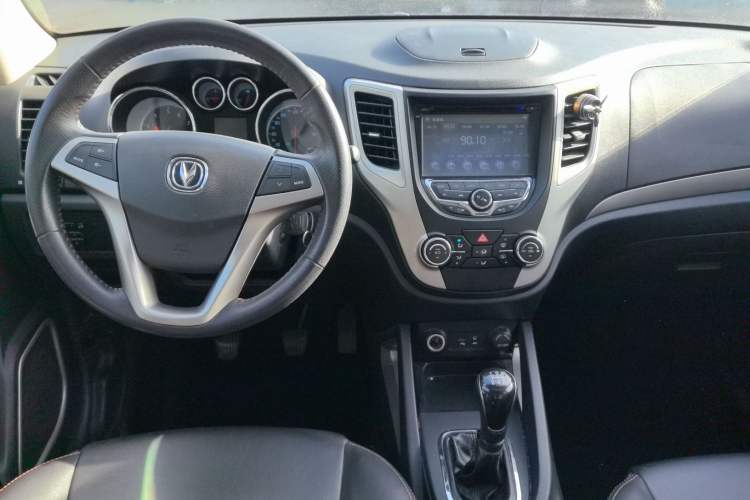 Used CHANGAN CS35 2014 1.6L Manual Luxury Model China IV Standard
