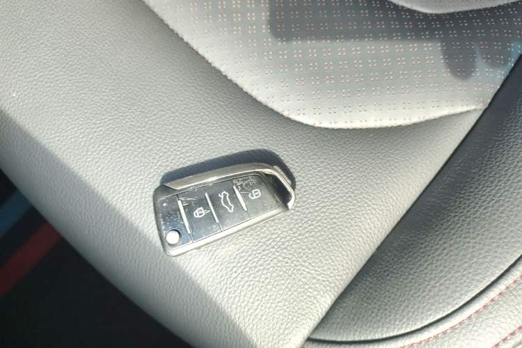 Used JAC Group Refine S3 2017 1.5L Manual Luxury Smart Model Interior 1