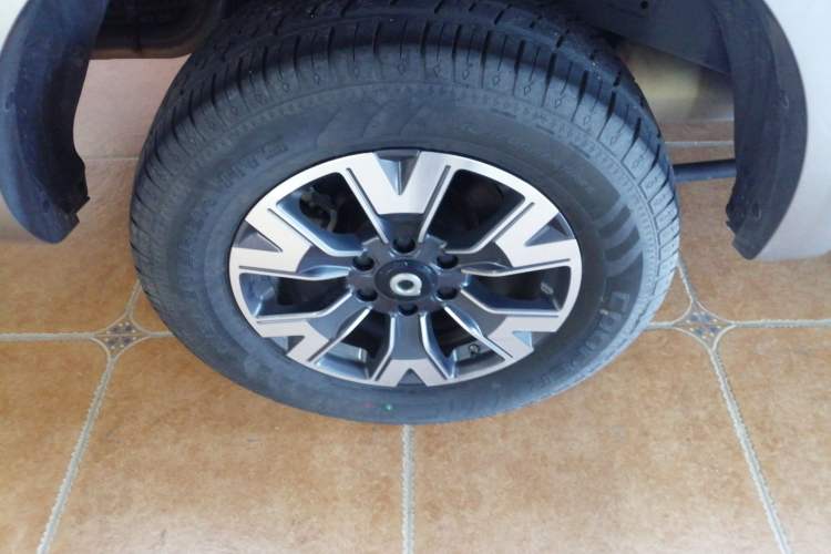 Used Great Wall Poer 2021 2.0T Global Version Automatic Gasoline 4x4 Prestige Standard Box with Trailer Capability GW4C20B
