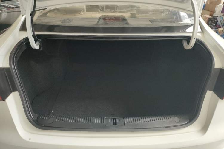 Used Roewe 360 2017 1.5L Automatic Luxury Edition