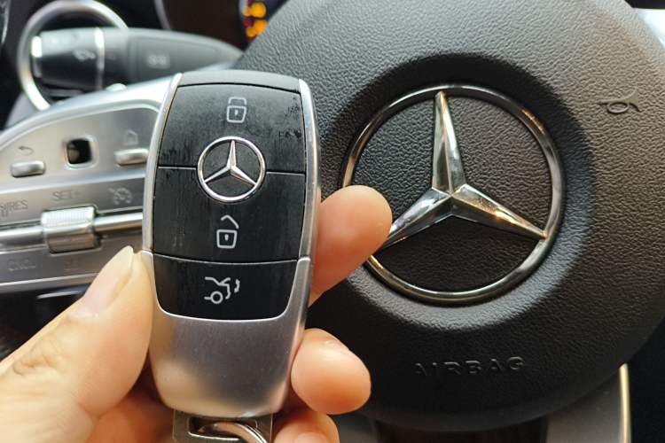 Used Mercedes-Benz C-Class 2020 C 260 Sport Edition Vehicle Key