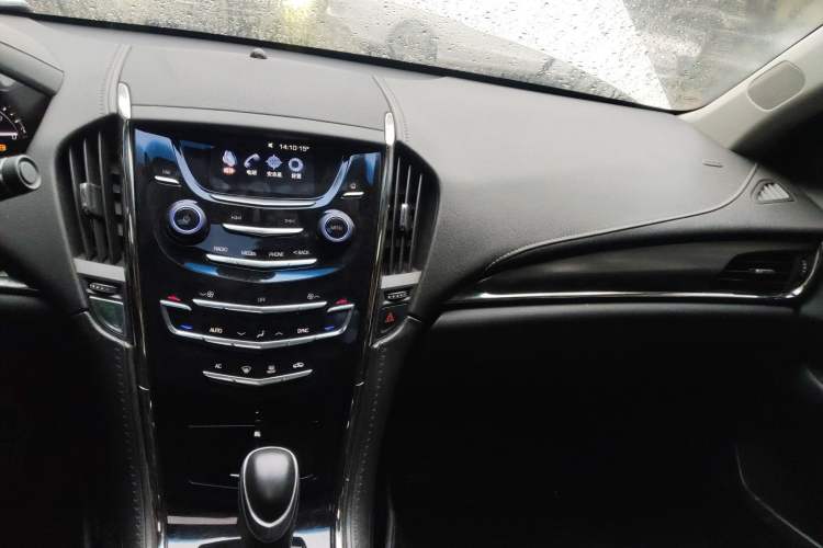 Used Cadillac ATS-L 2017 28T Tech Edition Audio And AC Panel