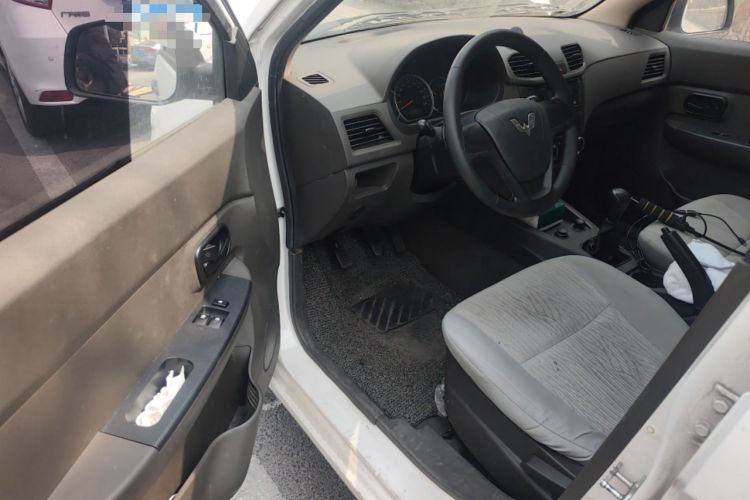 Used Wuling Hongguang 2020 1.2L S Base Model China VI LSI
