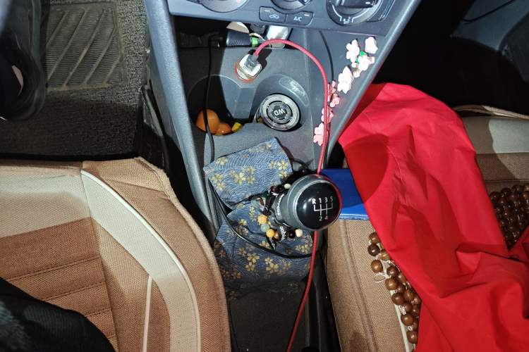 Used Volkswagen Polo 2014 1.4L Manual Fashion Edition
