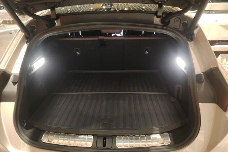 Used Nio ET5T 2023 75 kWh Touring
