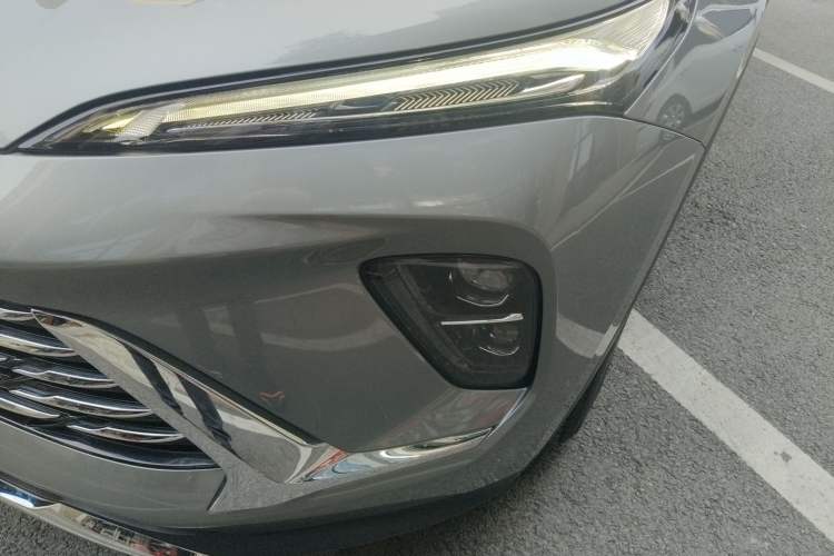 Used Buick Envision 2025 25T Entry-Grade Platinum Edition Left Front Headlight