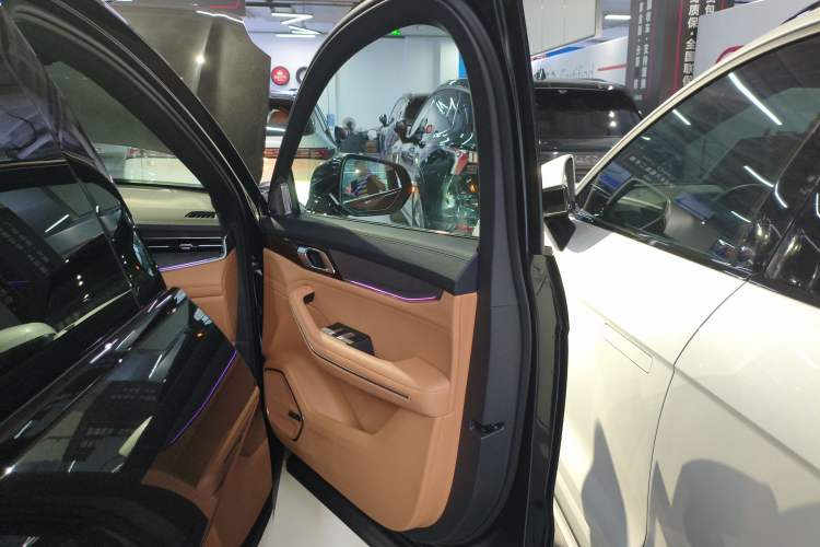 Used Lynk & Co 09 EM-P 2025 2.0TD EM-P Four-Wheel Drive Max Five Seats