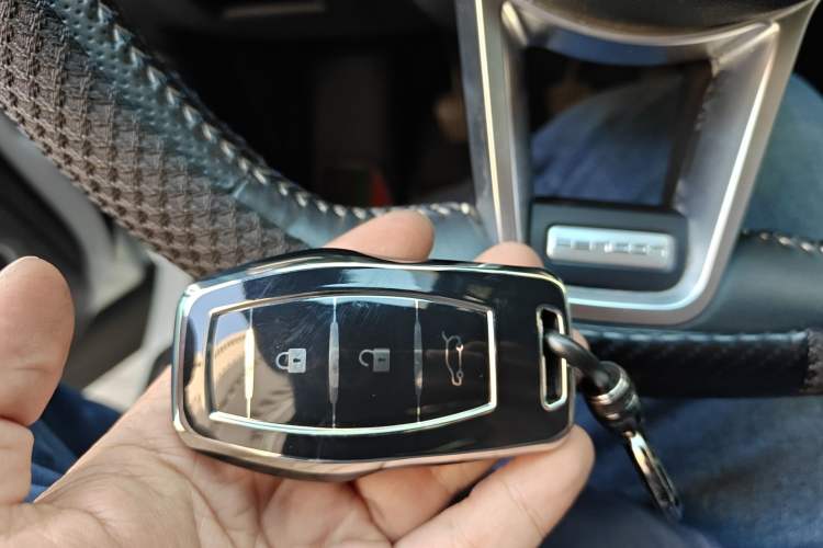 Used Dongfeng Fengon ix5 2019 220T Manual Smart Version China V Standard Vehicle Key