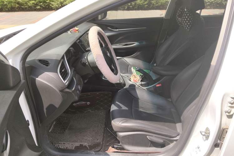 Used Buick Excelle GX 2018 18T Automatic Elite Model Driver Seat