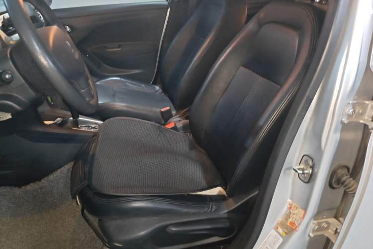 Used Peugeot 301 2014 1.6L Automatic Comfort Edition
