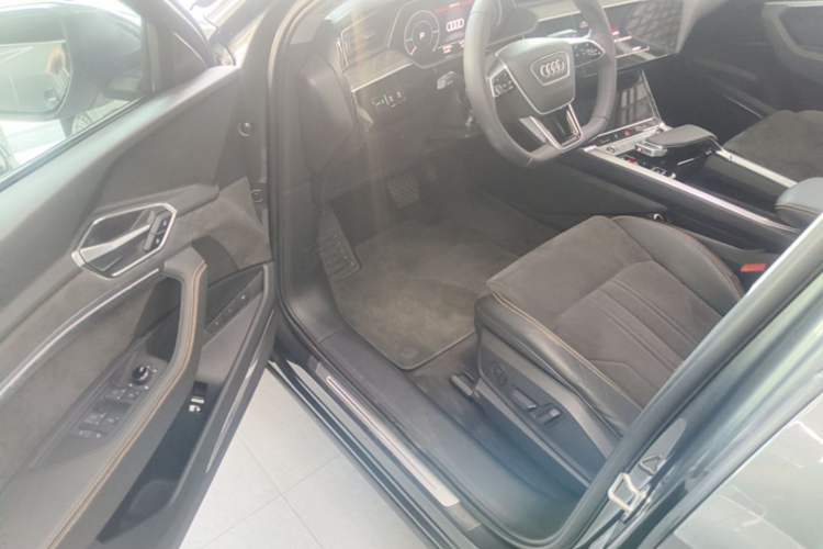 Used Audi e-tron 2021 50 quattro Luxury Edition
