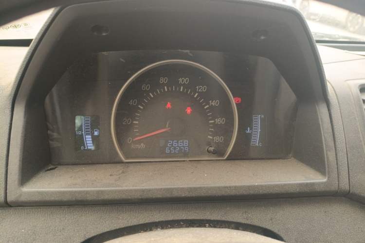 Used FAW Jiabao V75 2015 1.0L Standard Version DAM10AR