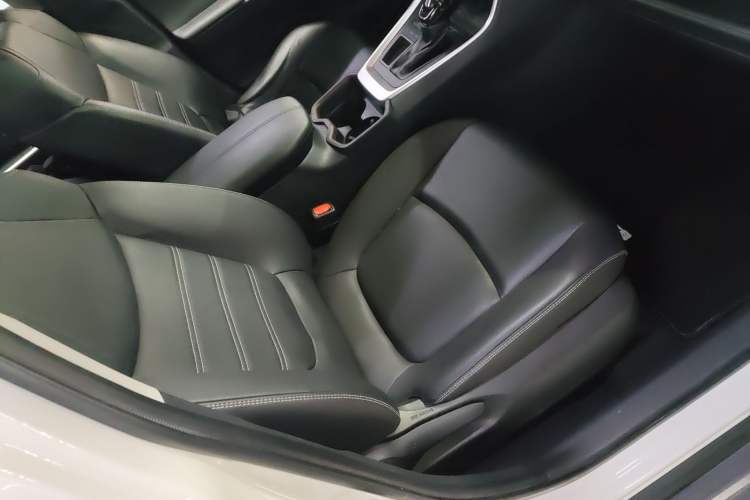 Used Toyota RAV4 2020 2.0L CVT Two-Wheel Drive Fashion PLUS Edition
