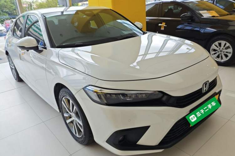 Used Honda Civic 2023 240TURBO CVT Dynamic Edition
