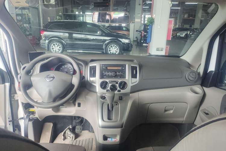 Used Nissan NV200 2016 Revised Version 1.6L CVT Deluxe Edition