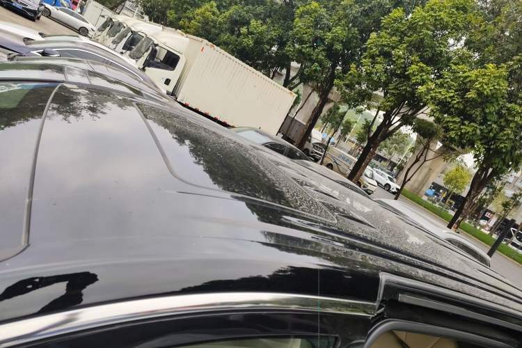 Used VOYAH Dream 2025 EV Four-Wheel Drive Excellence Kunpeng Edition