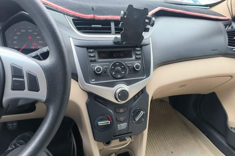 Used Chery Fengyun 2 2013 Hatchback 1.5L Manual Ruiyi Edition
