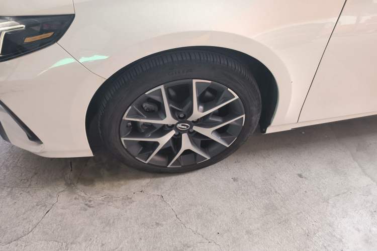 Used GAC Trumpchi EMPOW 2023 Shadow Leopard H Smart Hybrid Edition Left Front Wheel Hub