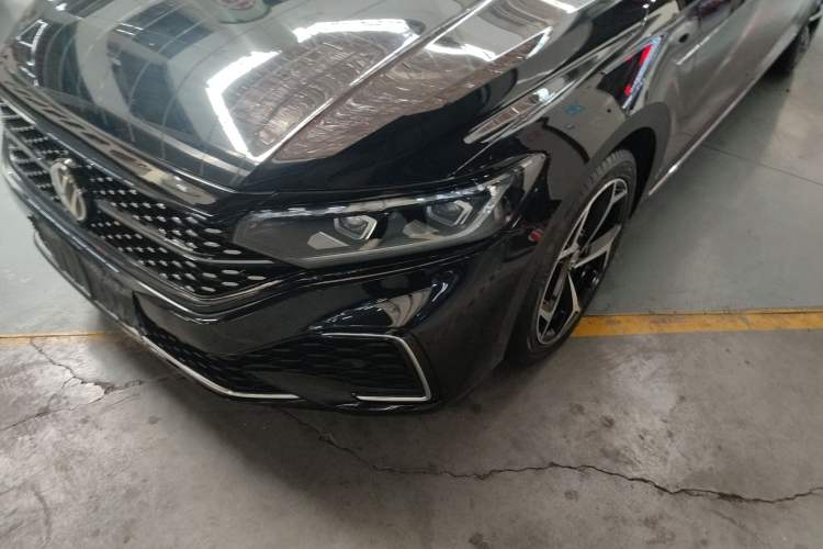 Used Volkswagen Passat 2023 Restyled 330TSI Starry Luxury Edition Left Front Headlight