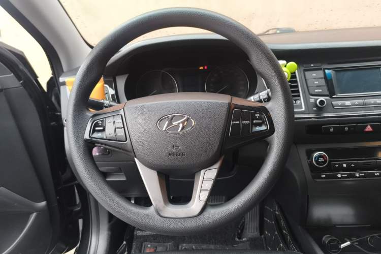 Used Hyundai Mistra 2014 1.8L Automatic Smart GLS
