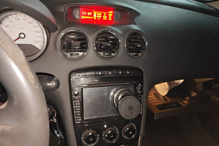 Used Peugeot 408 2013 2.0L Automatic Comfort Edition