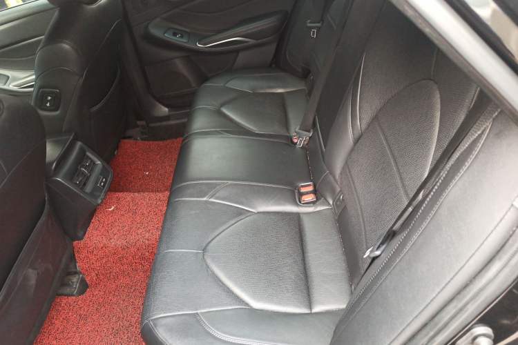 Used Toyota Avalon 2023 Dual-Engine 2.5L Luxury Edition Left Rear Seat