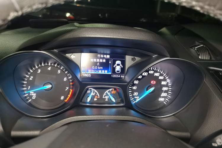 Used Ford Kuga 2015 2.0L GTDi Four-Wheel-Drive Sport Model