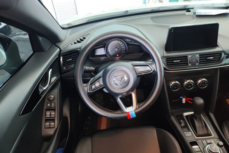 Used Mazda CX-4 2020 2.0L Automatic Two-Wheel Drive Blue Sky Dynamic Edition Steering Wheel