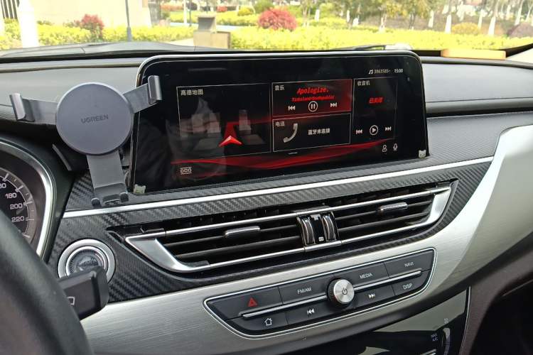 Used CHANGAN Raeton CC 2018 1.5T Automatic Haoya Model Guangmang Edition China V Standard
