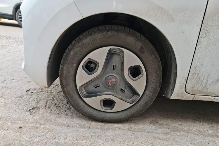 Used Wuling Zhiguang New Energy 2025 Comfort Model Exterior 4