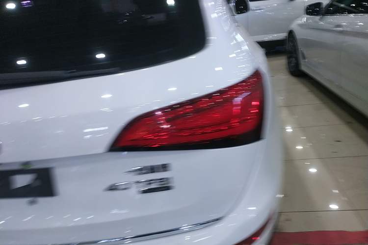 Used Audi Q5 2017 40 TFSI Ambition Edition Right Rear Taillight