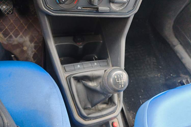 Used Jetta VA3 2019 1.5L Manual Entry-Level Version Gear Lever