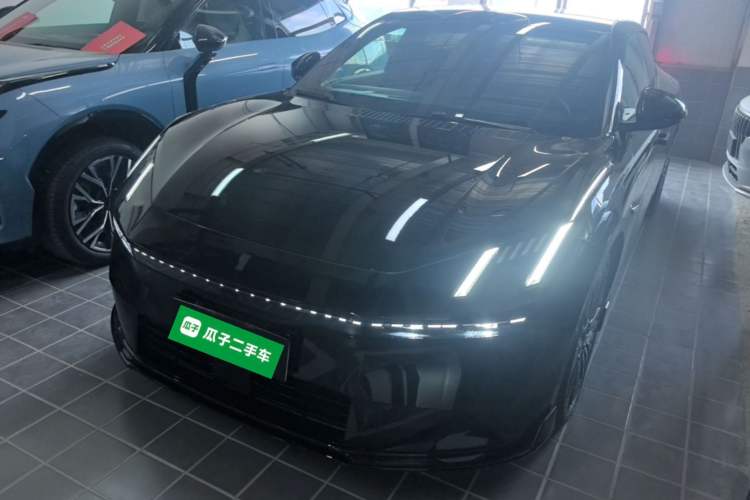 Lynk & Co 10 EM-P 2025 Facelifted Model 240 All-Wheel Drive Ultra usado