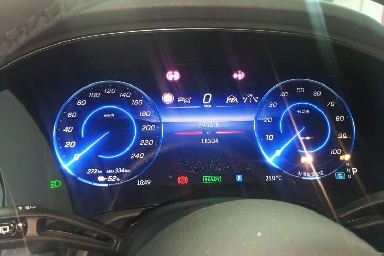 Used Mercedes-Benz EQE SUV 2024 350 4MATIC Pioneer Edition Instrument Cluster