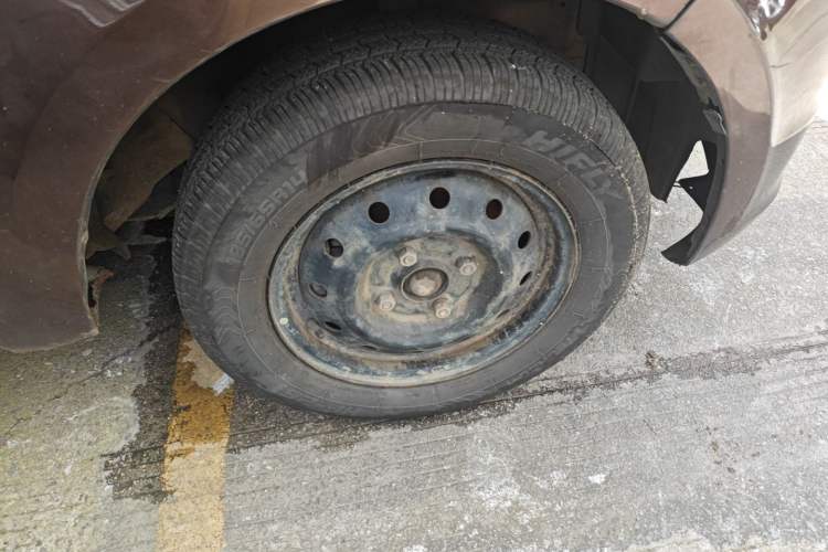 Used BAIC Weiwang M20 2014 1.5L Basic Version DAM15DL
