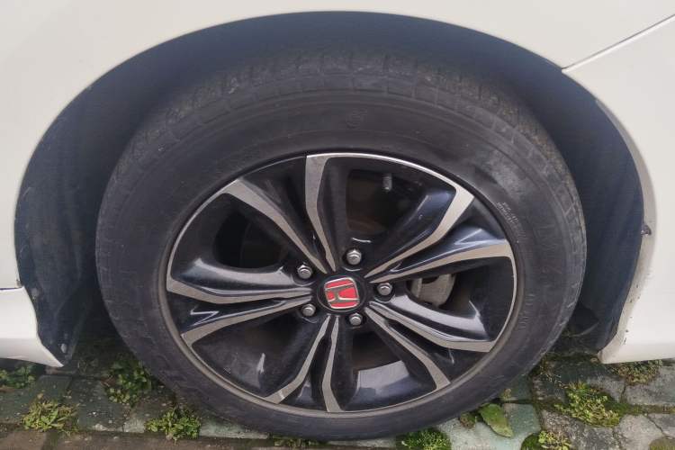 Used Honda Crider 2022 180Turbo CVT Luxury Edition Right Front Wheel Hub