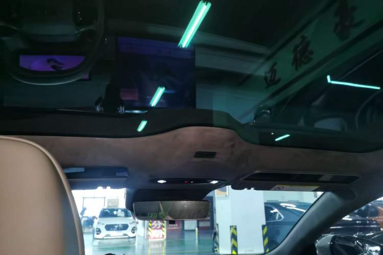 Used Geely Galaxy 8 2025 130km EM-i Flagship Edition Headliner