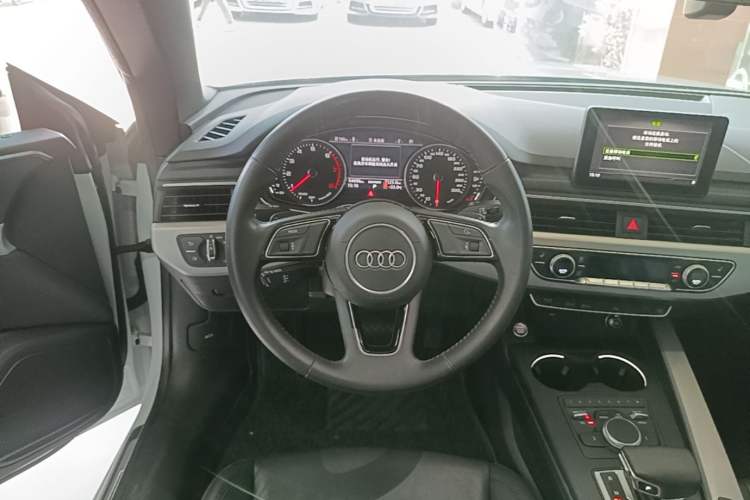 Used Audi A5 2019 Cabriolet 40 TFSI Fashion Edition China V
