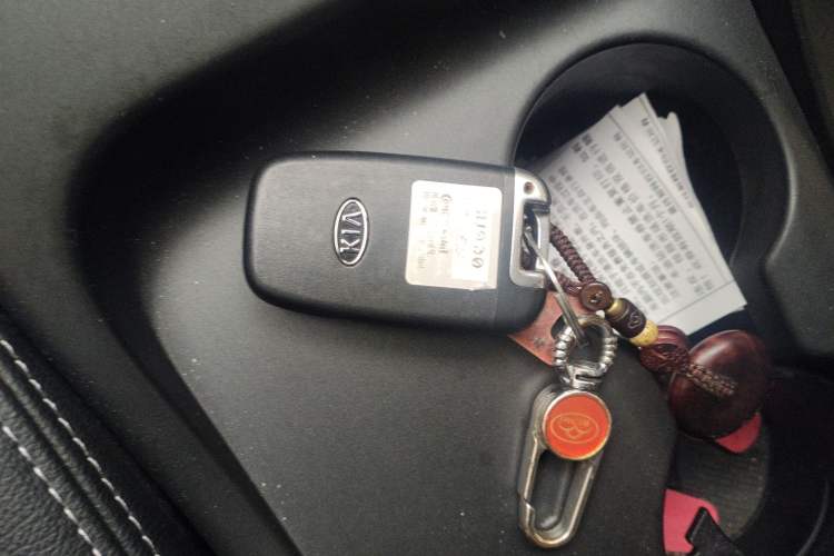 Used Kia Sportage R 2014 2.0L Automatic Two-Wheel Drive GLS Trim
