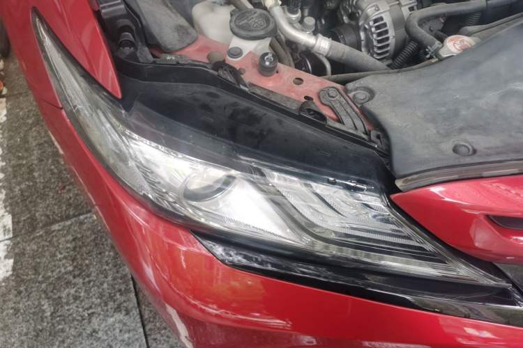 Used Toyota Camry 2019 2.5S FENGSHANG Version China V Standard Right Front Headlight