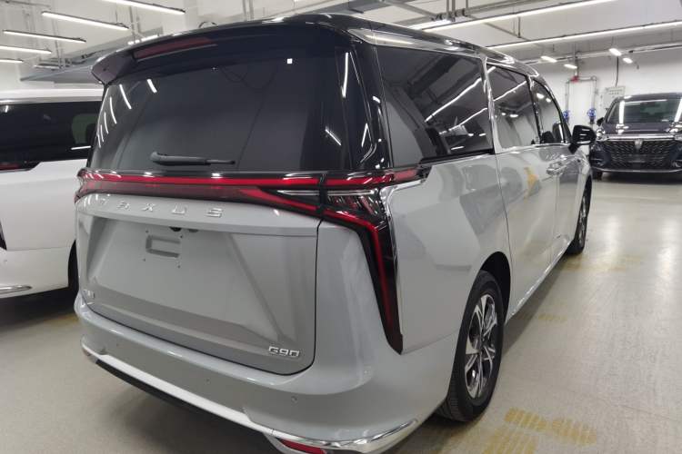 Used SAIC MAXUS G90 2022 2.0T Galaxy Seven-Seater Version