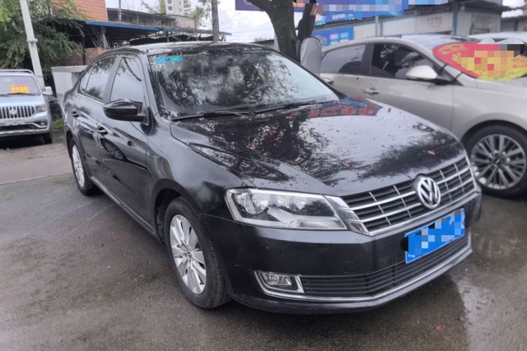 Used Volkswagen Lavida 2013 Restyled Classic 1.6L Manual Comfort Edition Front Right 45 Deg