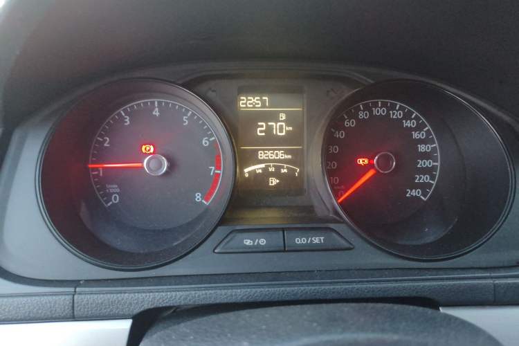 Used Volkswagen Lavida 2015 1.6L Manual Fashion Edition Instrument Cluster