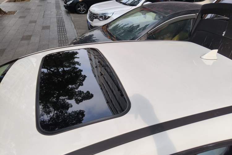 Used Ford Focus 2017 Hatchback 1.6L Automatic Fashion Edition Smart Drive Version Roof