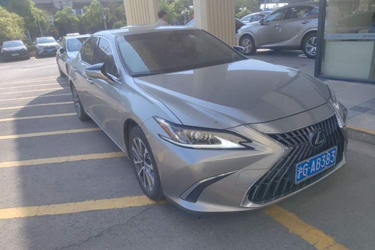 Used Lexus ES 2022 200 Luxury Edition
